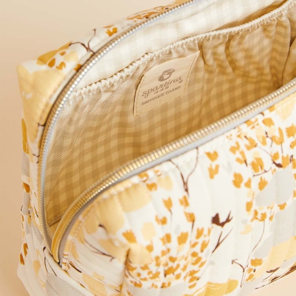 NWT - Spartina 449 White & Yellow Floral Salt Marsh Quilted Cosmetic Bag - Picture 2 of 2
